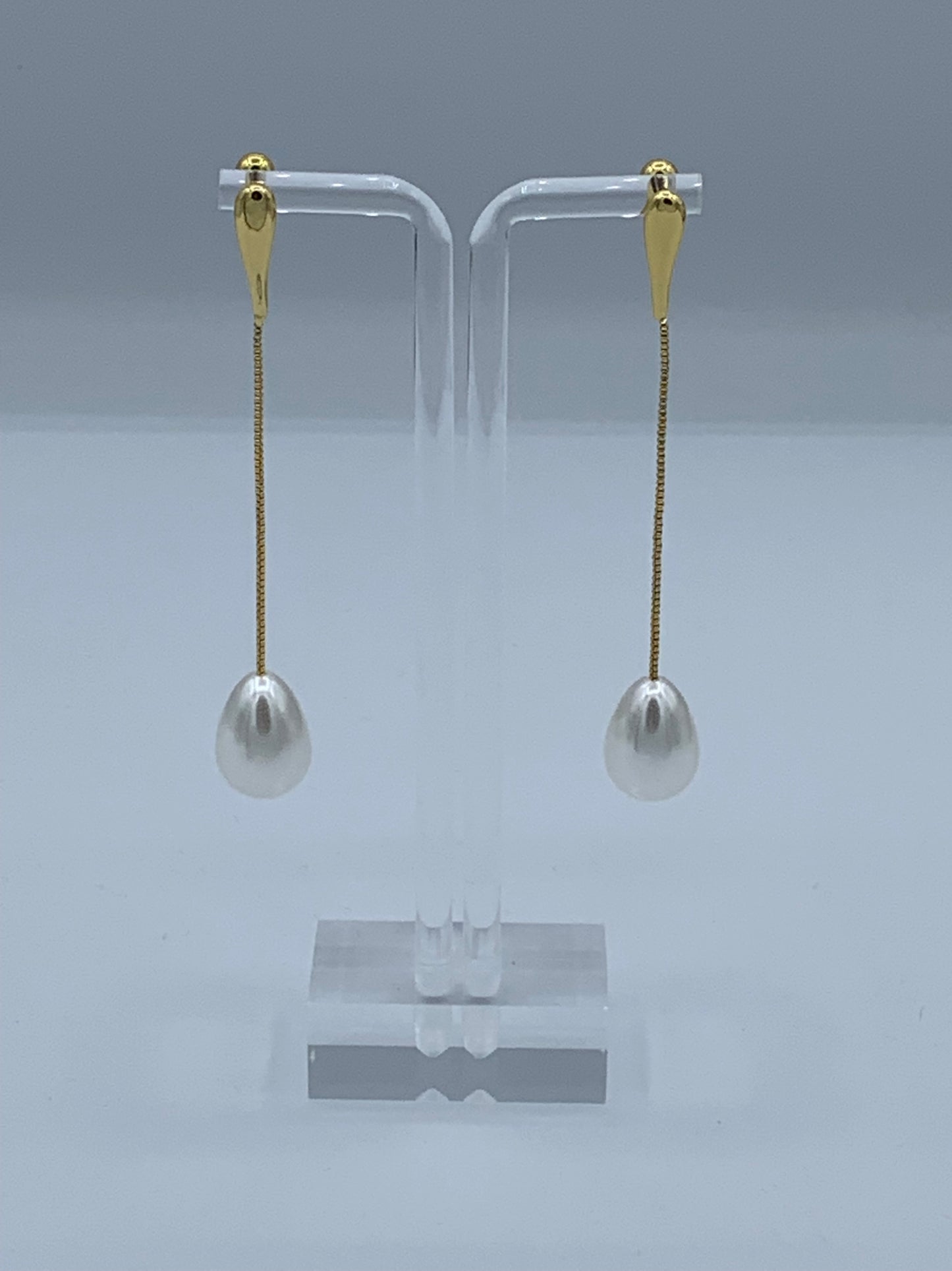 PEARL EARRINGS